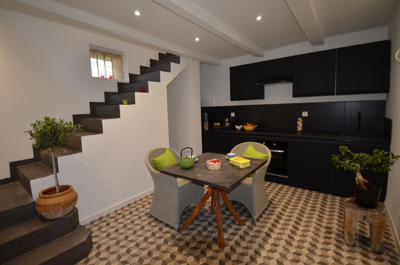 Domaine Shambala Bed & Breakfast Velaux Bagian luar foto